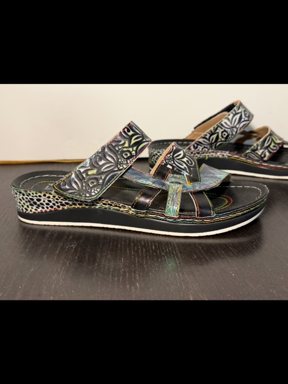 L'Artiste Caiman Leather Slide Sandals Black/Multicolor Womans US 8.5/EU 39